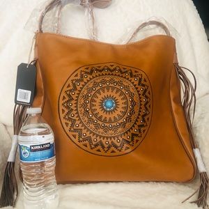 Handbag Purse, vegan tan, crossover.